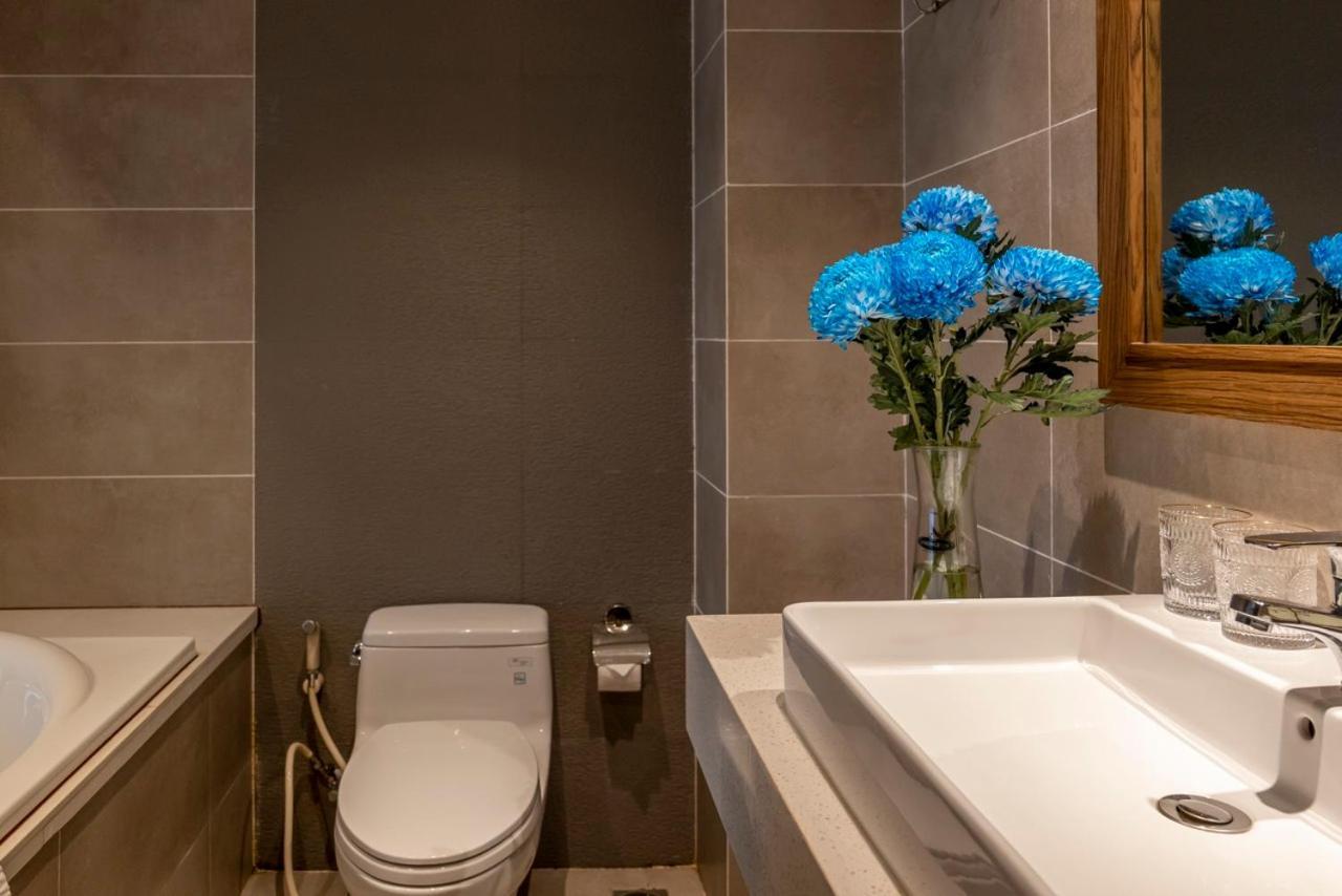 Thao Trang Laluxe Hotel Phu My Hung ホーチミン市 エクステリア 写真