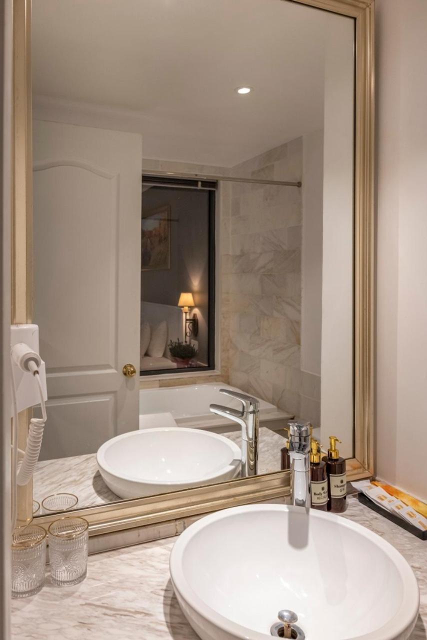 Thao Trang Laluxe Hotel Phu My Hung ホーチミン市 エクステリア 写真